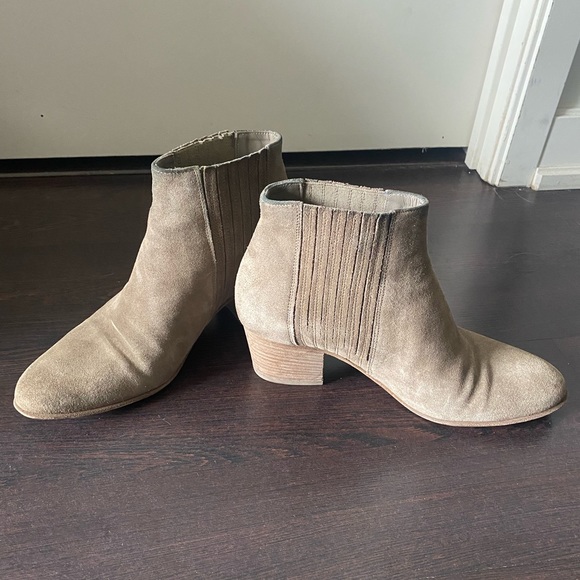 Vince suede booties - Picture 2 of 3
